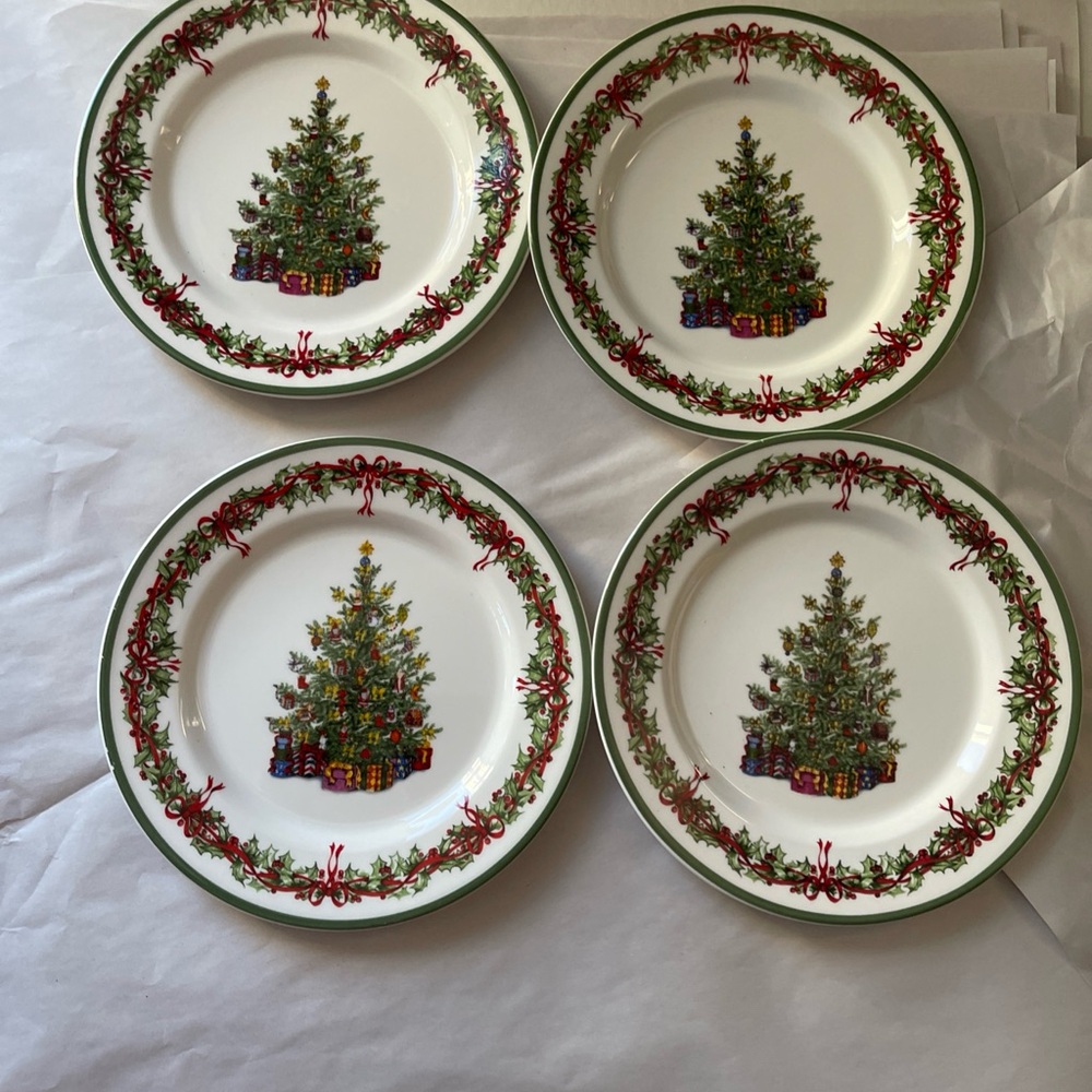 4 Traditions Holiday Celebrations by Christopher Radko 8” Salad Plates, Holiday - Picture 2 of 7